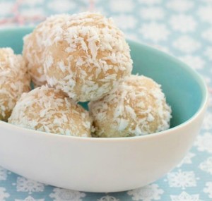 OUR-TOP-3-DELICIOUS-AND-HEALTHY-HOLIDAY-COOKIES|OUR-TOP-3-DELICIOUS-AND-HEALTHY-HOLIDAY-COOKIES|coconut-snowballs|ko-kidz