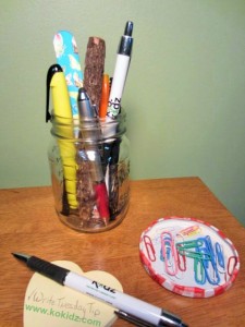 TOP-5-WAYS-TO-REPURPOSE-YOUR-TRASH-TO-TREASURE|glass-jar-pencil-holder