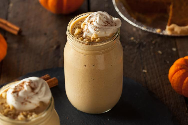 Read more about the article PUMPKIN SPICE SMOOTHIE: ENERGY BOOSTING, WRINKLE REDUCING,+MORE